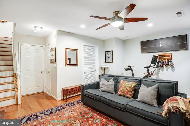 1505-D N COLONIAL TER, Arlington, VA 22209