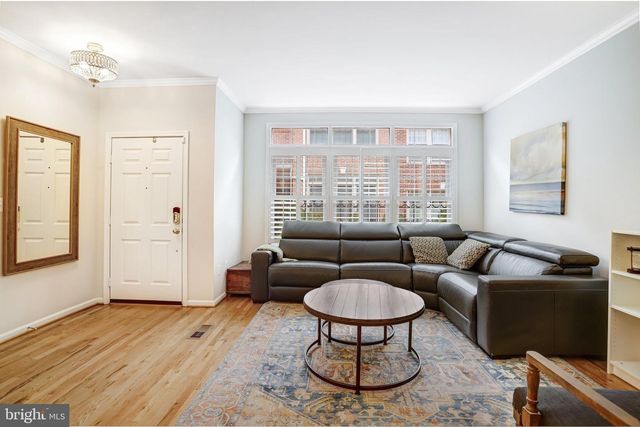 1505-D N COLONIAL TER, Arlington, VA 22209