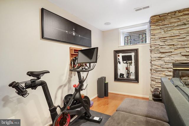 1505-D N COLONIAL TER, Arlington, VA 22209