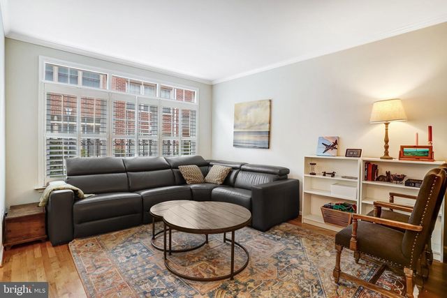 1505-D N COLONIAL TER, Arlington, VA 22209