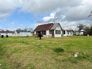 2405 Mann Street, Houston, TX 77093