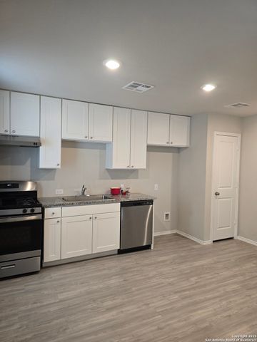 7503 Silos Trail, San Antonio, TX 78252