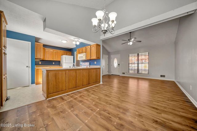 1401 Brooks Hill Rd, Brooks, KY 40109