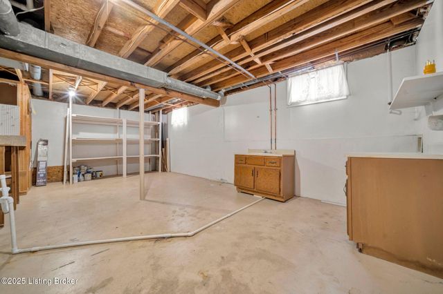 1401 Brooks Hill Rd, Brooks, KY 40109