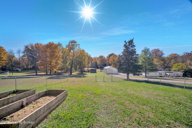 1401 Brooks Hill Rd, Brooks, KY 40109