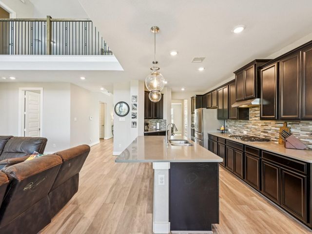 2505 Hatton Terrace Lane, Pearland, TX 77089