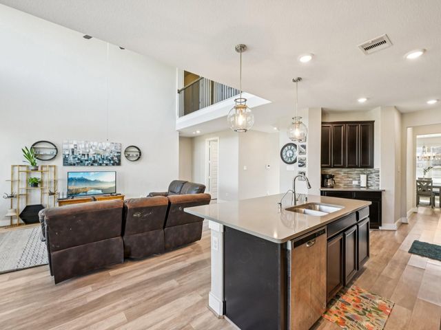 2505 Hatton Terrace Lane, Pearland, TX 77089