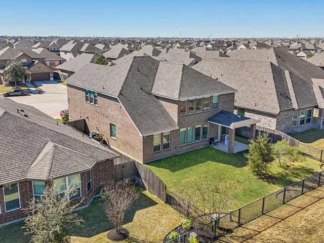 2505 Hatton Terrace Lane, Pearland, TX 77089