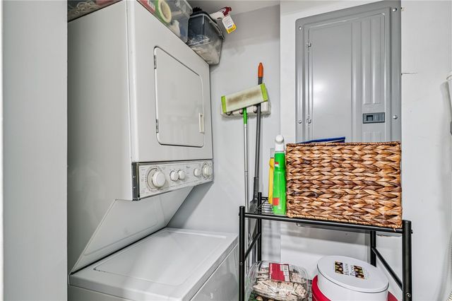 1440 Ocean Blvd 215, St Simons Island, GA 31522