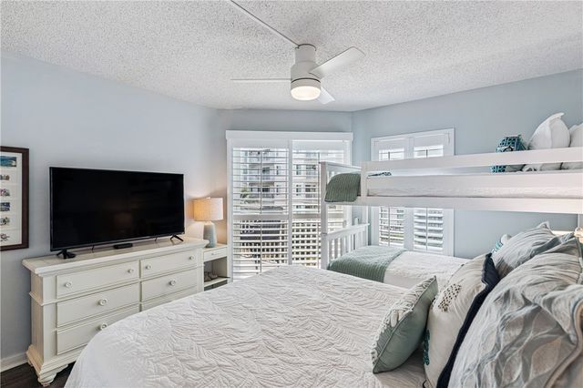 1440 Ocean Blvd 215, St Simons Island, GA 31522