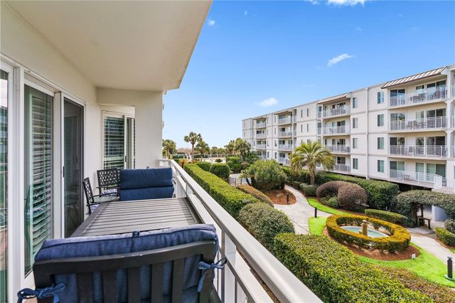 1440 Ocean Blvd 215, St Simons Island, GA 31522