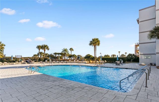 1440 Ocean Blvd 215, St Simons Island, GA 31522