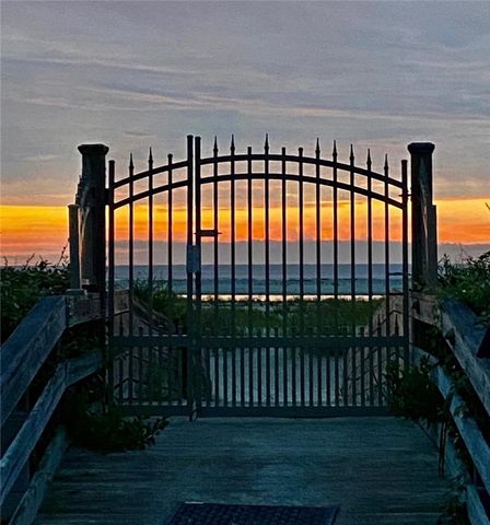 1440 Ocean Blvd 215, St Simons Island, GA 31522