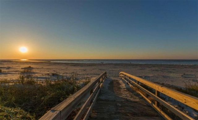 1440 Ocean Blvd 215, St Simons Island, GA 31522