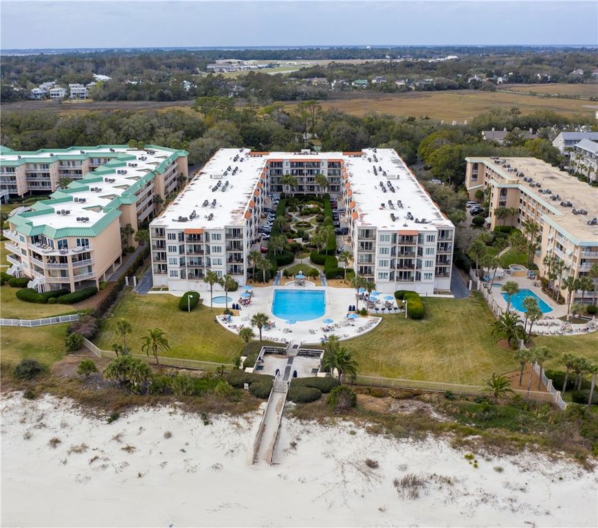 1440 Ocean Blvd 215, St Simons Island, GA 31522