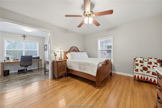 1607 South Chappell Hill Street, Brenham, TX 77833