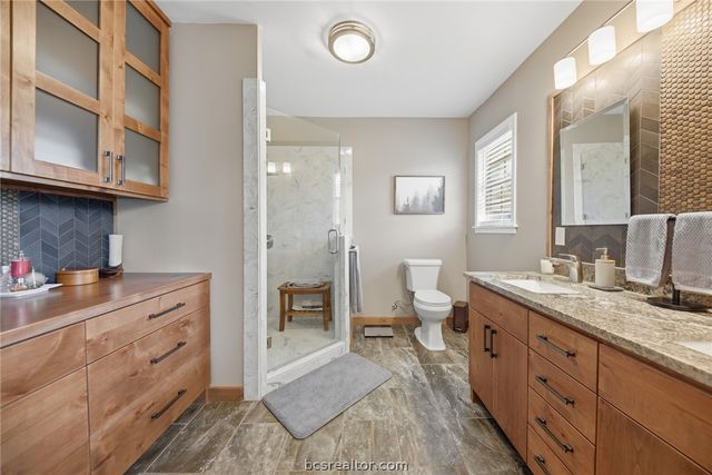 1607 South Chappell Hill Street, Brenham, TX 77833