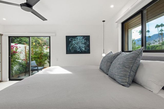 2040 S Chico Drive, Palm Springs, CA 92264