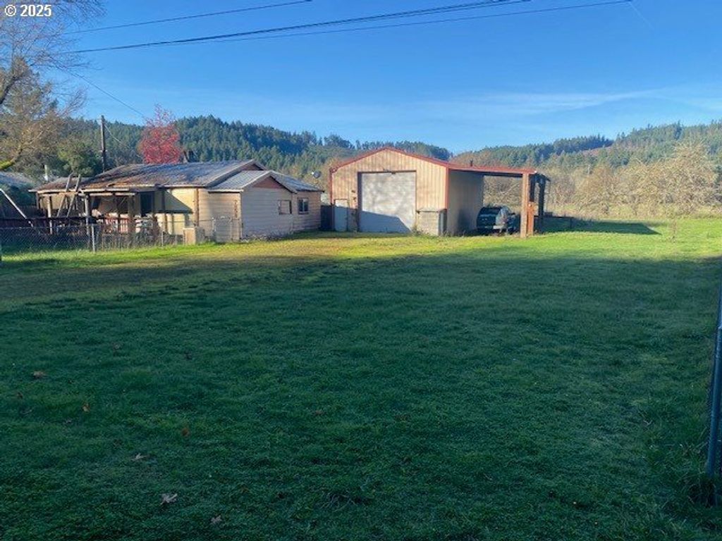 7858 NONPAREIL Rd, Sutherlin, OR 97479