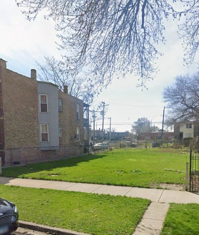 4821 W Congress Parkway, Chicago, IL 60644