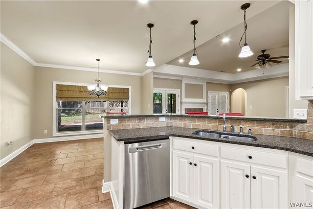 11994 Aspenwood, Moundville, AL 35474