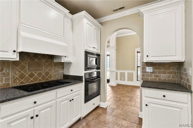 11994 Aspenwood, Moundville, AL 35474