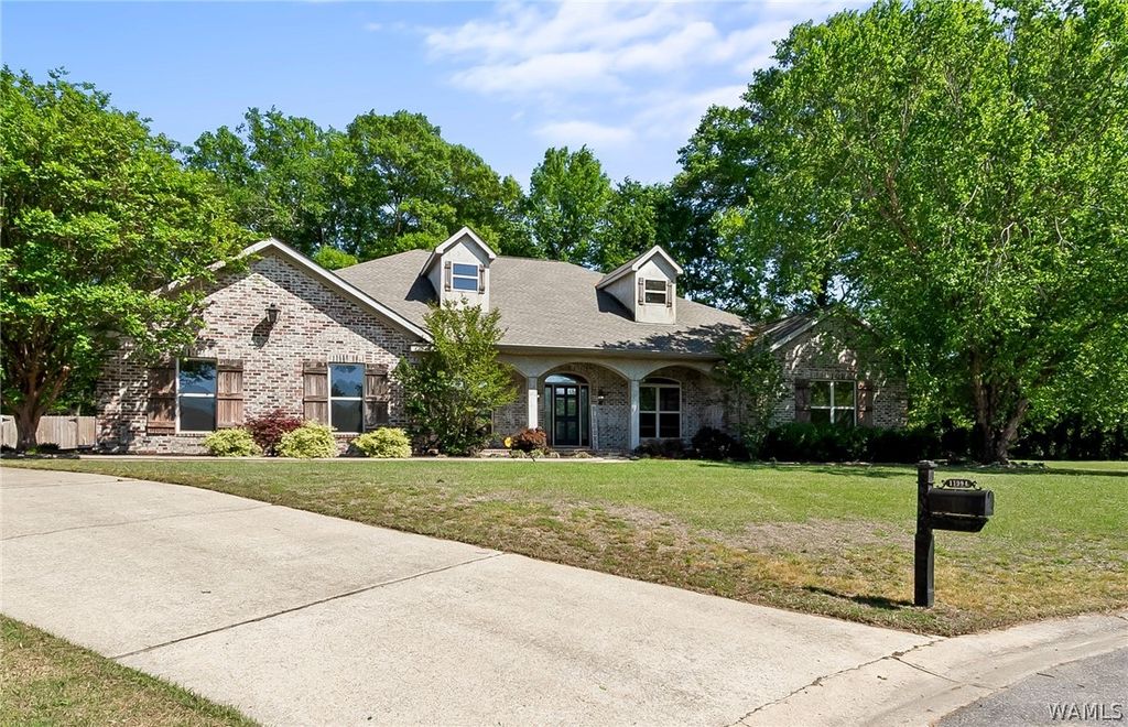 11994 Aspenwood, Moundville, AL 35474
