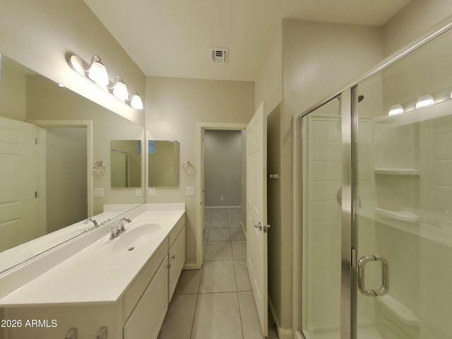 8627 E PERALTA Avenue, Mesa, AZ 85212