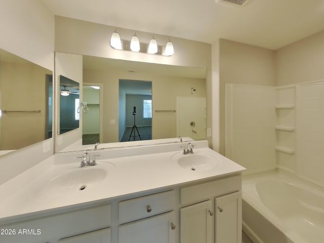 8627 E PERALTA Avenue, Mesa, AZ 85212