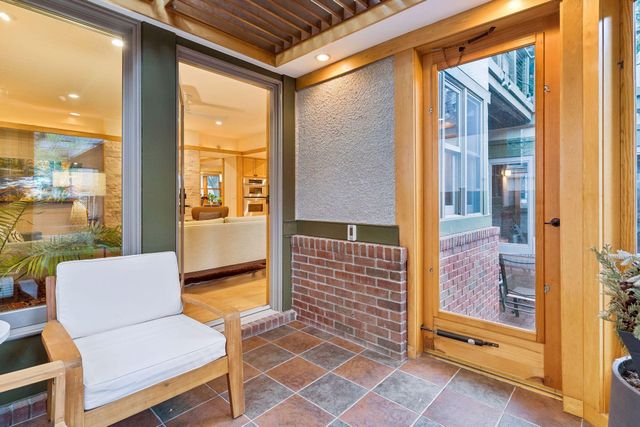 2305 Newton Avenue S, Minneapolis, MN 55405