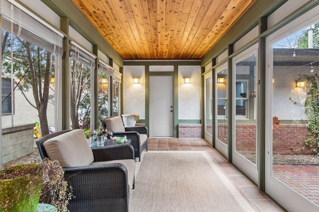 2305 Newton Avenue S, Minneapolis, MN 55405