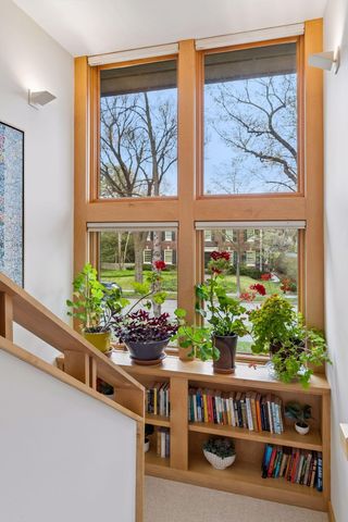 2305 Newton Avenue S, Minneapolis, MN 55405