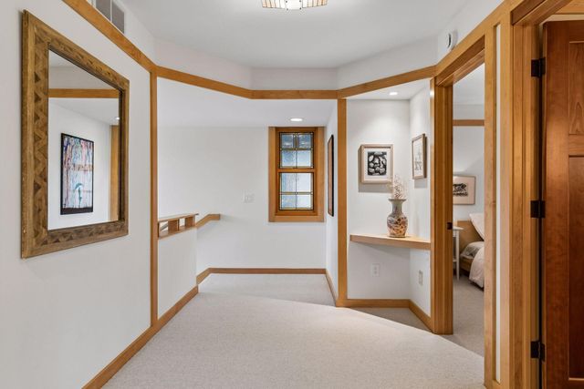 2305 Newton Avenue S, Minneapolis, MN 55405