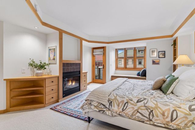 2305 Newton Avenue S, Minneapolis, MN 55405