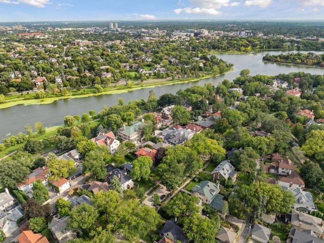 2305 Newton Avenue S, Minneapolis, MN 55405