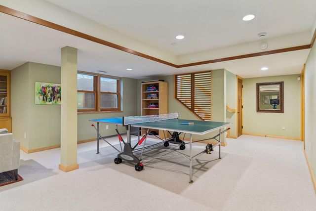 2305 Newton Avenue S, Minneapolis, MN 55405