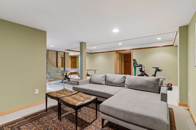 2305 Newton Avenue S, Minneapolis, MN 55405