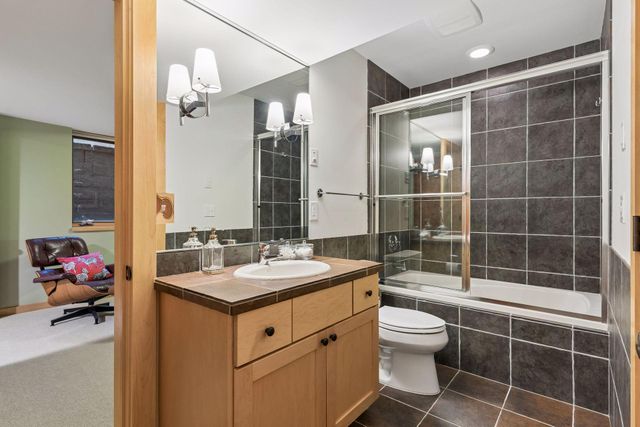 2305 Newton Avenue S, Minneapolis, MN 55405