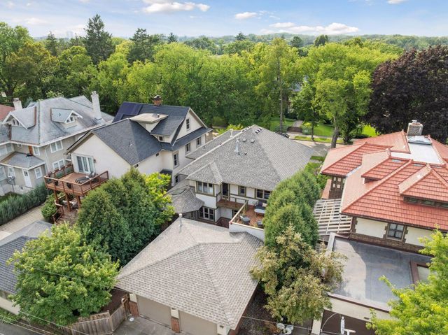 2305 Newton Avenue S, Minneapolis, MN 55405