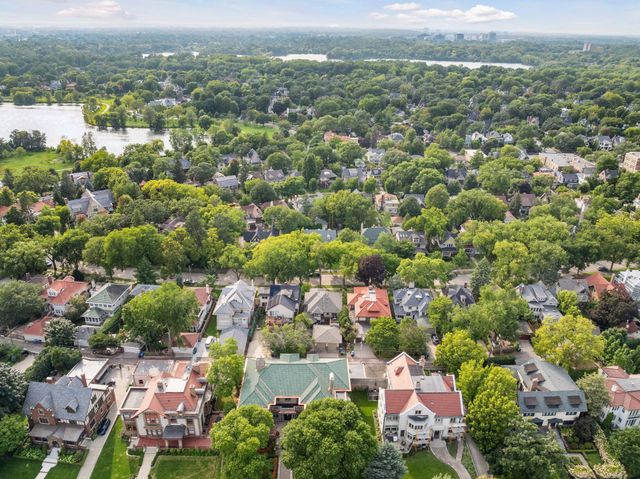 2305 Newton Avenue S, Minneapolis, MN 55405