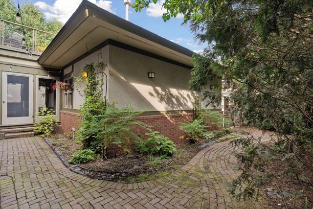 2305 Newton Avenue S, Minneapolis, MN 55405