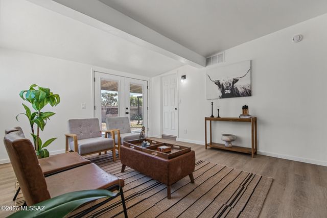 6702 E Koralee Street, Tucson, AZ 85710