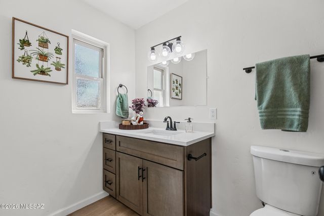 6702 E Koralee Street, Tucson, AZ 85710