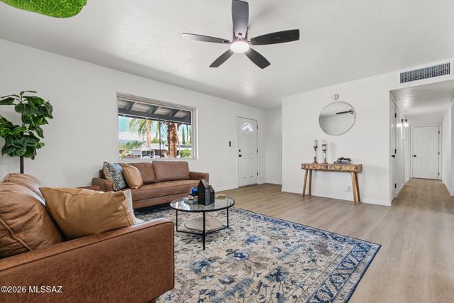 6702 E Koralee Street, Tucson, AZ 85710