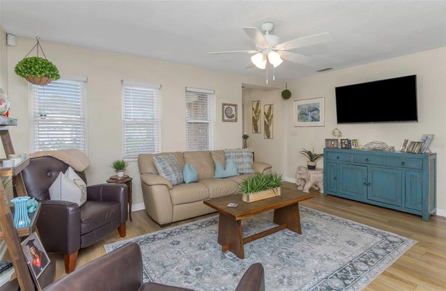 10909 127TH AVENUE, Largo, FL 33778