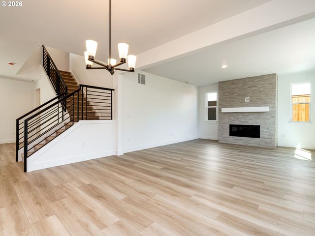 5954 SORRENTO St, Salem, OR 97306
