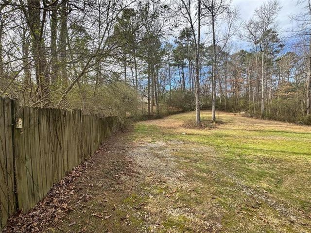 105 Atlas Way, Calhoun, GA 30701