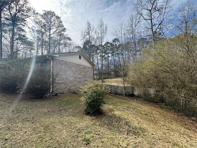 105 Atlas Way, Calhoun, GA 30701
