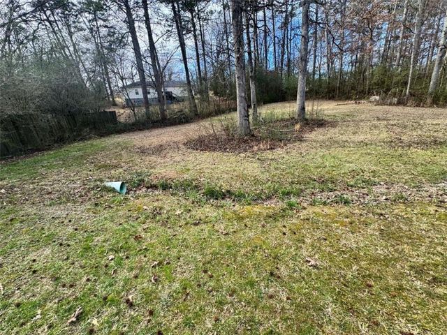 105 Atlas Way, Calhoun, GA 30701