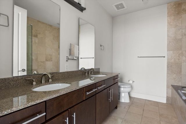 3100 W 7th Street 719, Fort Worth, TX 76107